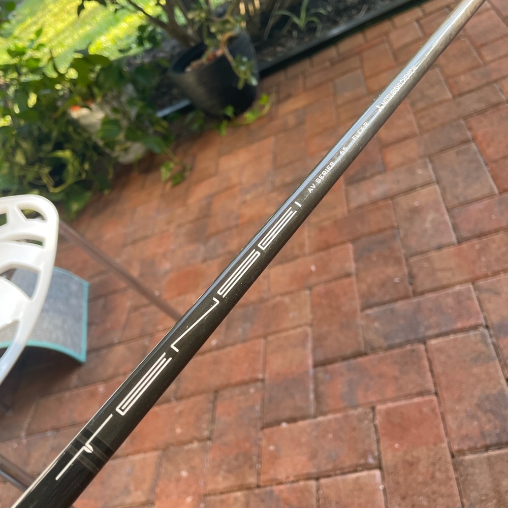 Golf Shaft Tense Mitsubishi Chemical AV series 65 In Regular Flex